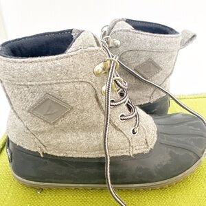 Sperry Navy and Black Lace-Up Waterproof Boots